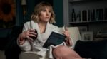 serie-netflix-kristen-belle-femme-habitait-face-fille-fenetre