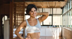 Happy,Fit,Young,Hispanic,Woman,In,Her,30s,Advertising,Yoga