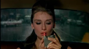 lipstick_scene