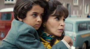 ma-mere-dieu-et-sylvie-vartan-leila-bekhti-