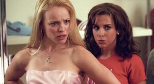 rachel-mcadams-looking-shocked-as-regina-george-in-mean-girls